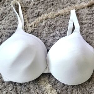 2/$20 Maidenform Bra 34DD